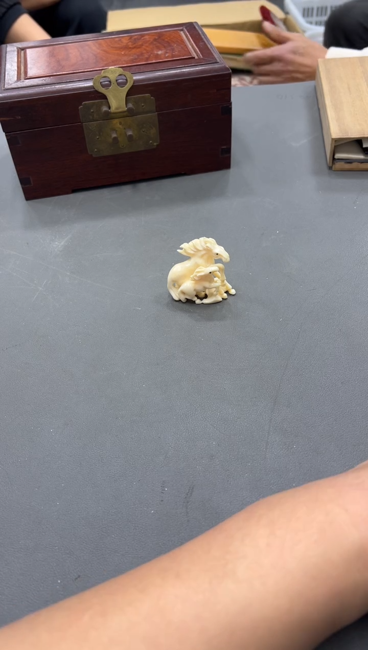 树脂常*工艺品小四孤品收藏