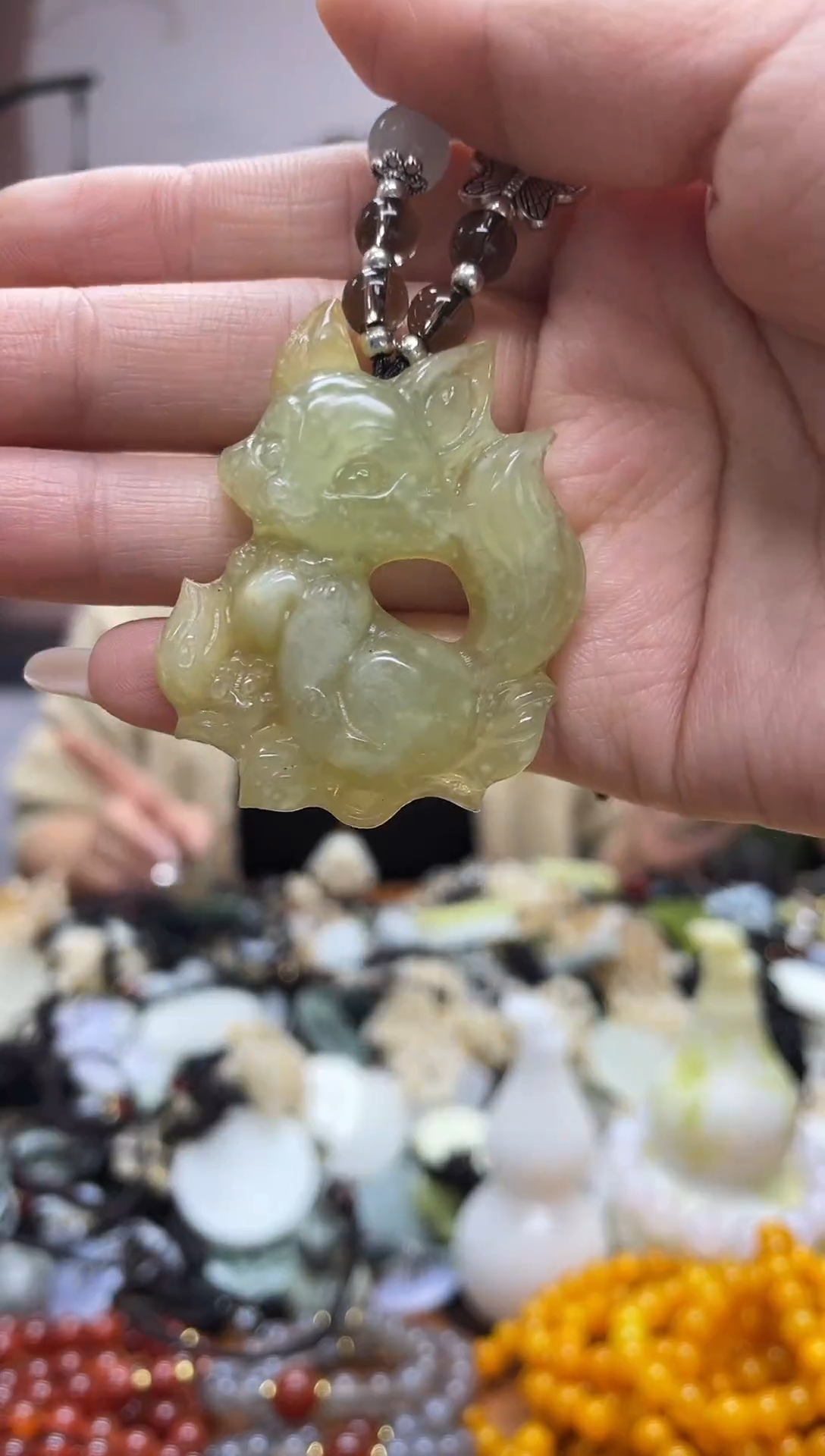 未镶嵌岫玉吊坠·