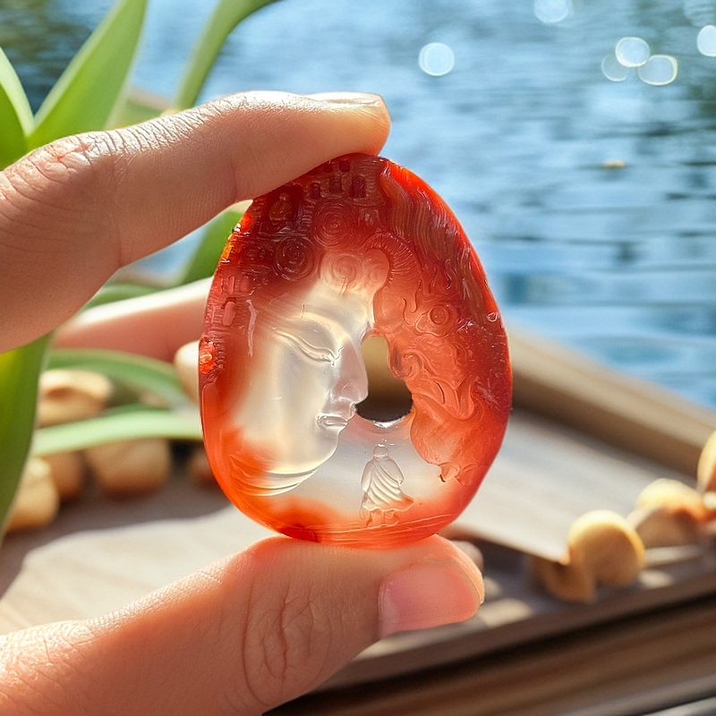 天然原矿南红冰飘料雕刻观音佛像吊坠