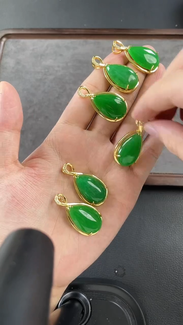 和田玉银S925镀金镶嵌吊坠(赠链)水滴吊坠库存赠链