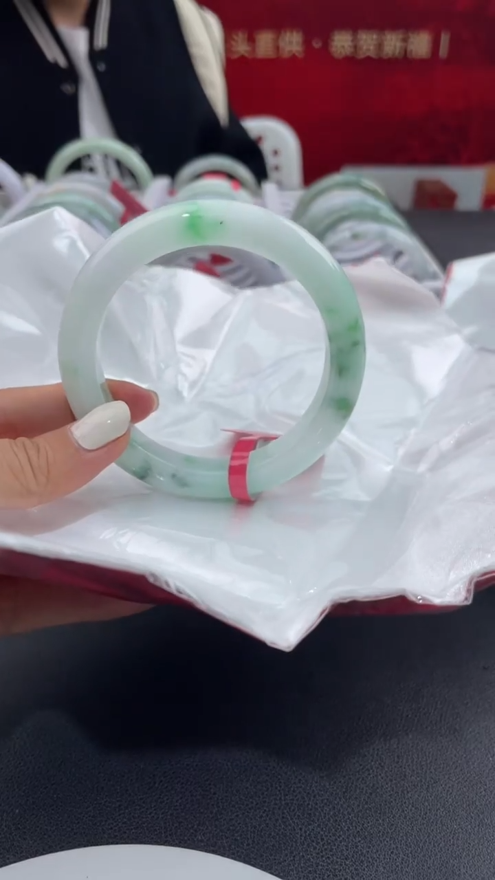 【闪购商品】翡翠手镯未镶嵌5翡翠手镯