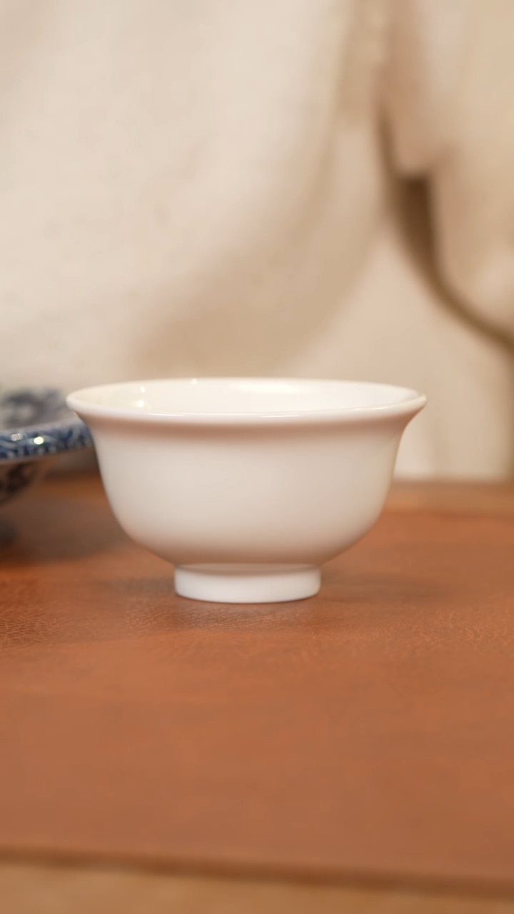 【闪购商品】杯景德镇白胎压手杯