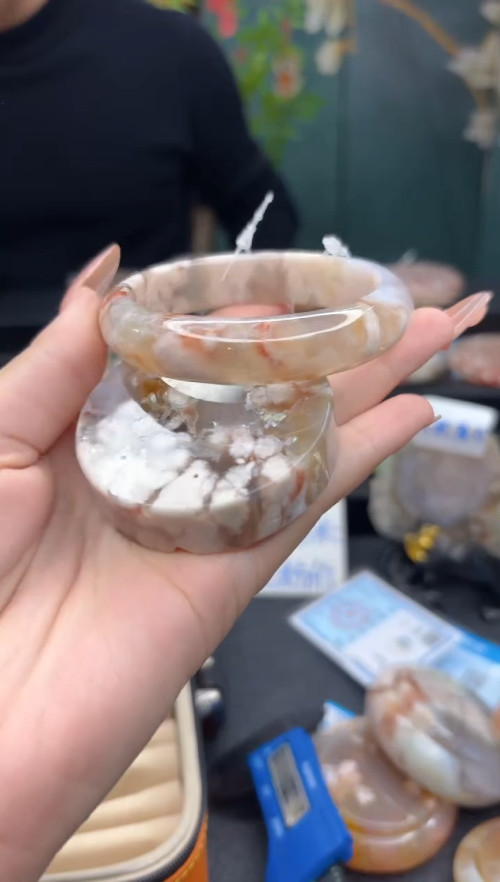 【闪购商品】石英质玉手镯未镶嵌47（59圈赠送镯心）