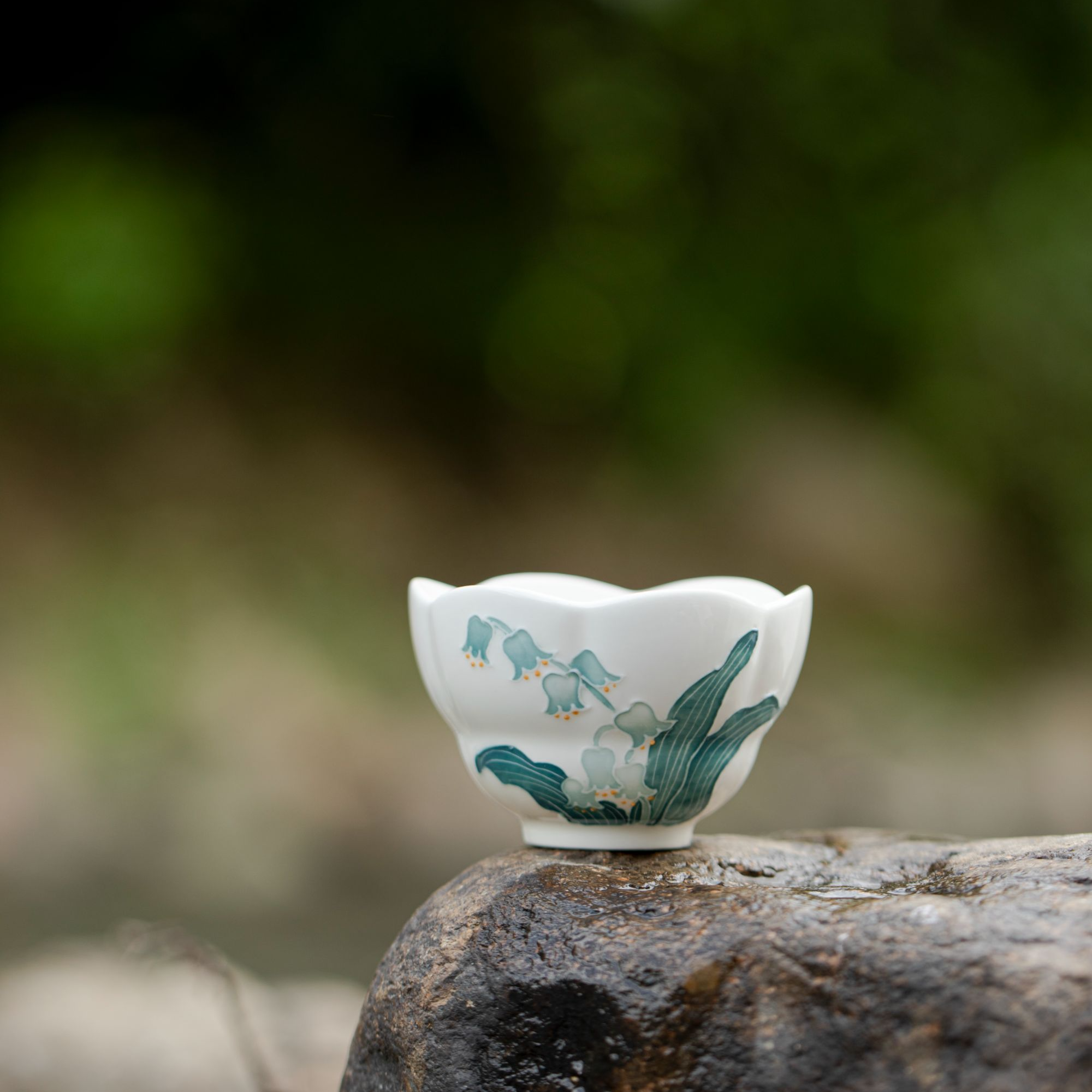 明知山志-有田烧-铃兰幽梦-花朵宽口茶杯