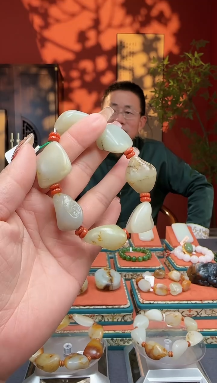 【闪购商品】和田玉手串未镶嵌手串77克