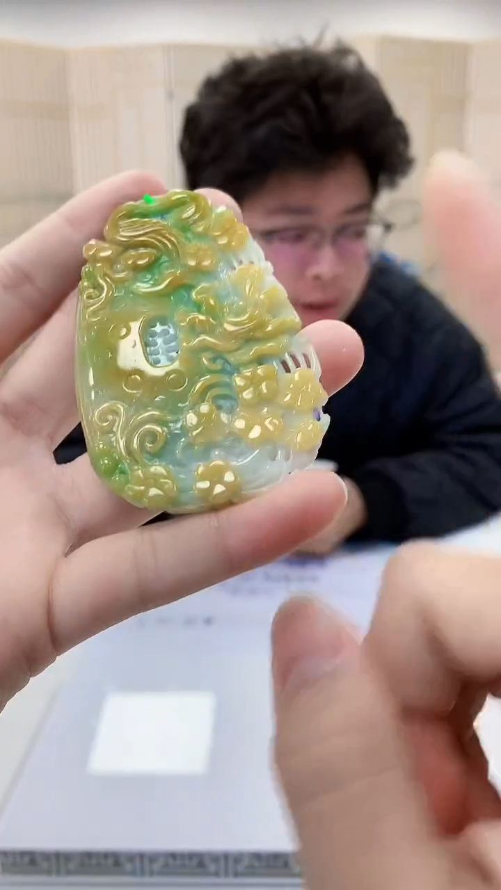 【闪购商品】定制翡翠未镶嵌4688bb-毛货挂件147