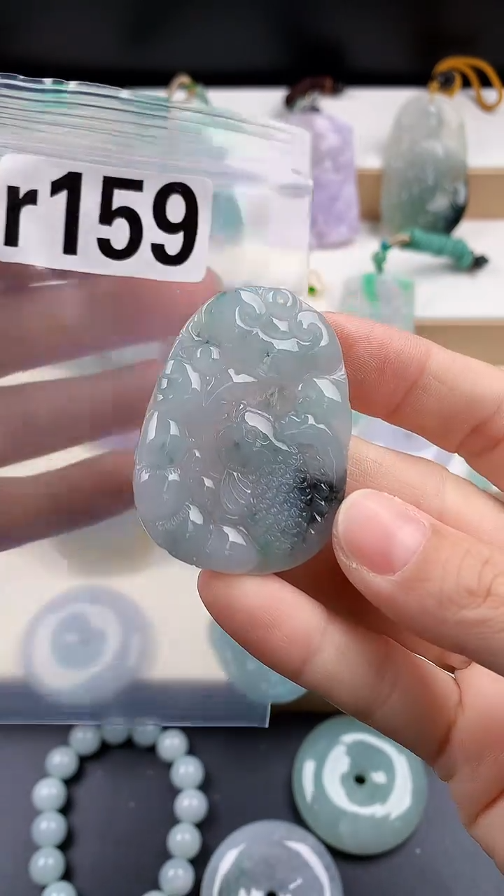 颈饰未镶嵌翡翠天然翡翠吊坠挂件