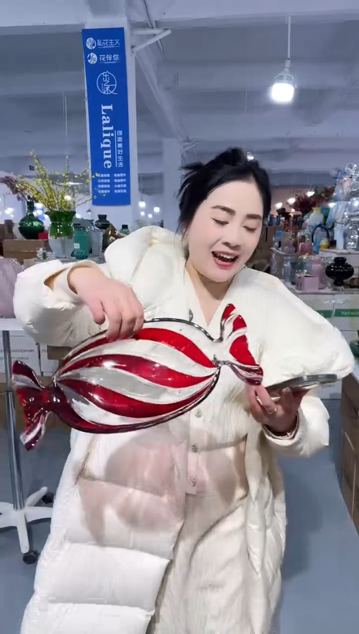 【闪购商品】玻璃安琪花瓶微瑕-B9ZO