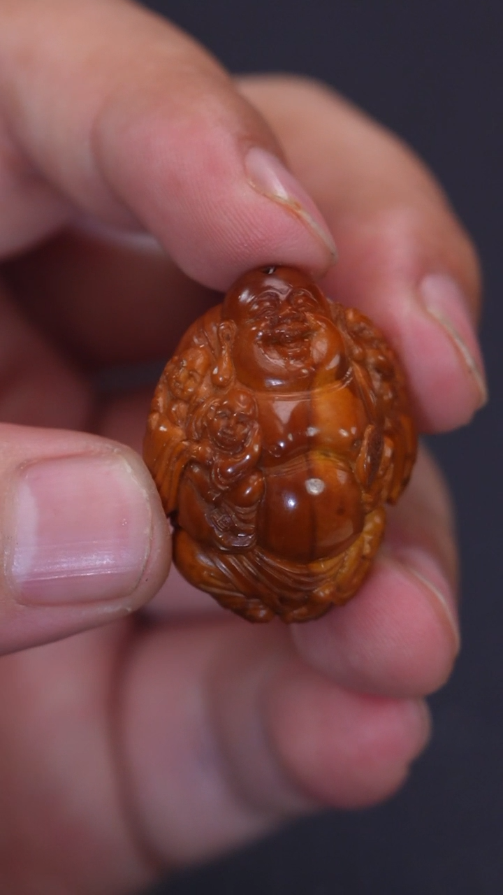 橄榄核吊坠回血李岩本工九子弥勒单件