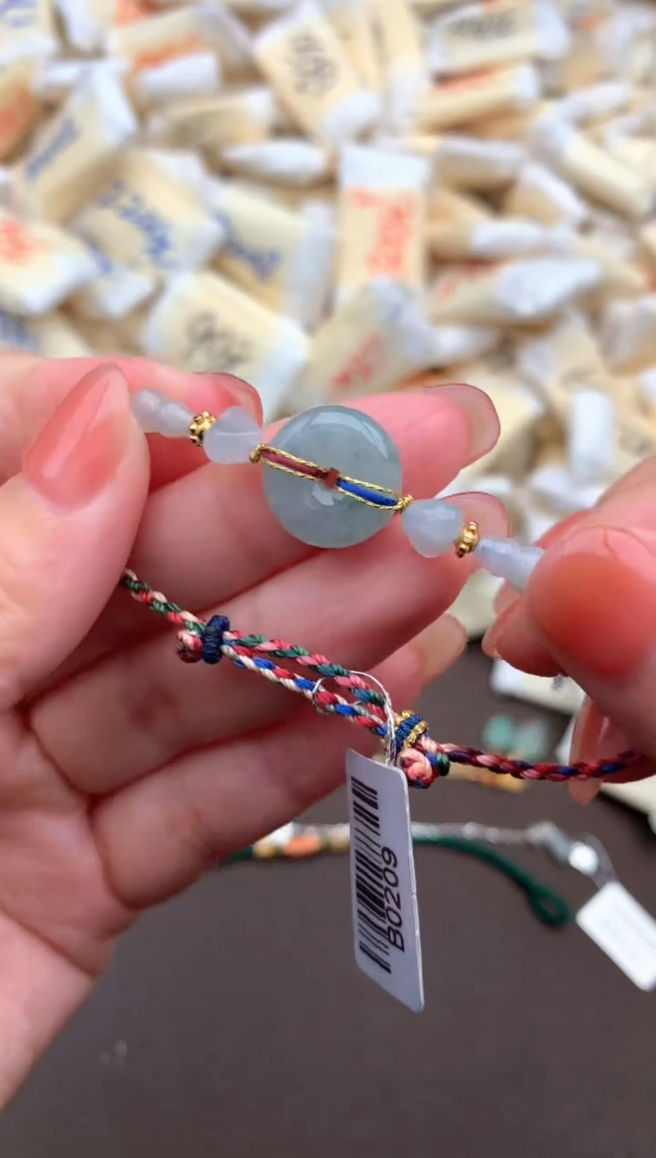 【闪购商品】翡翠挂件未镶嵌一