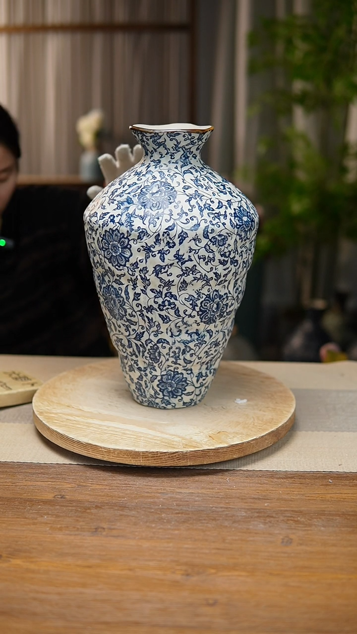 【闪购商品】陶瓷花器青花瓷缠枝莲高脚