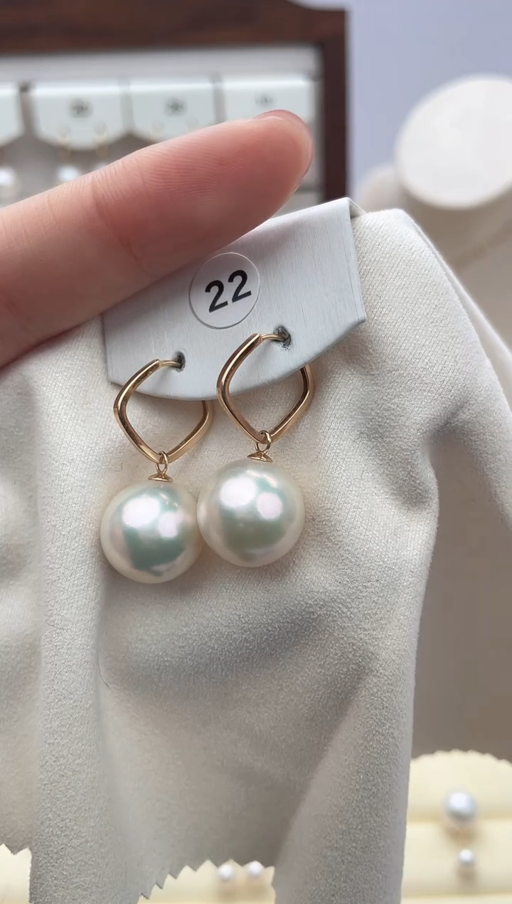 【闪购商品】淡水珍珠耳饰18K金镶嵌1