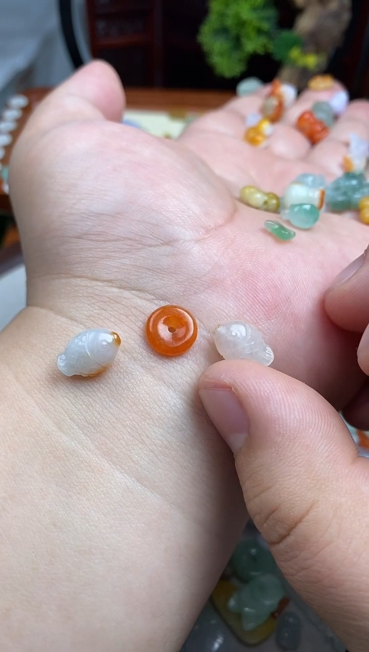 颈饰未镶嵌翡翠?****?翡翠