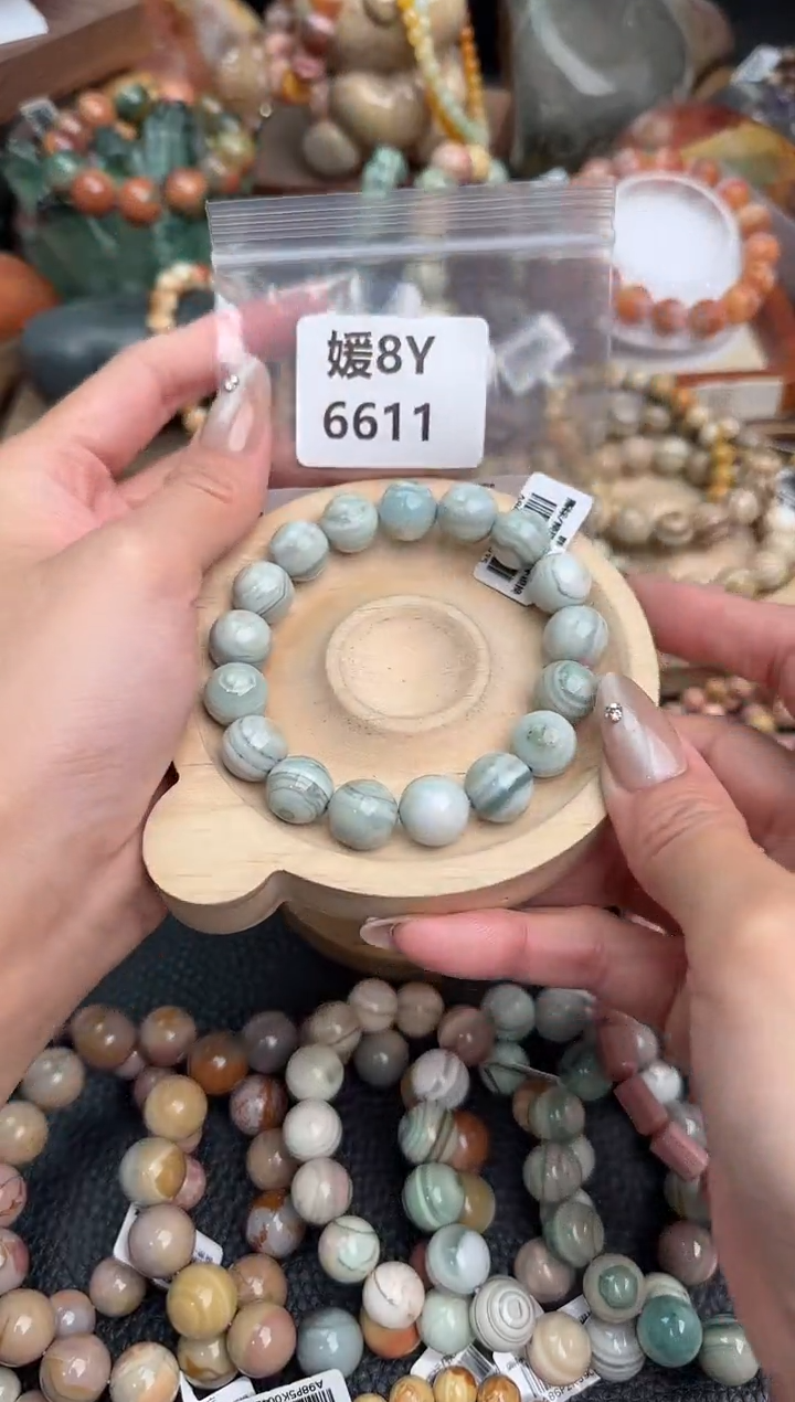 【闪购商品】石英质玉手链未镶嵌8Y6611