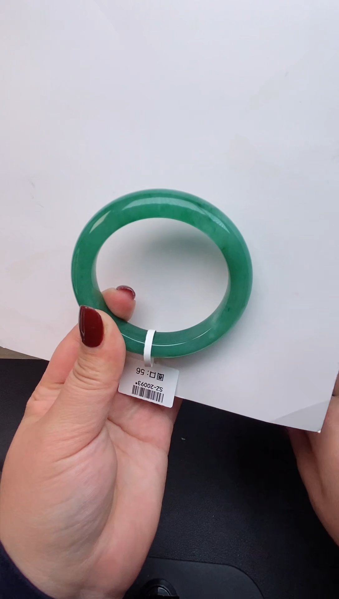 【闪购商品】石英质玉手镯未镶嵌37