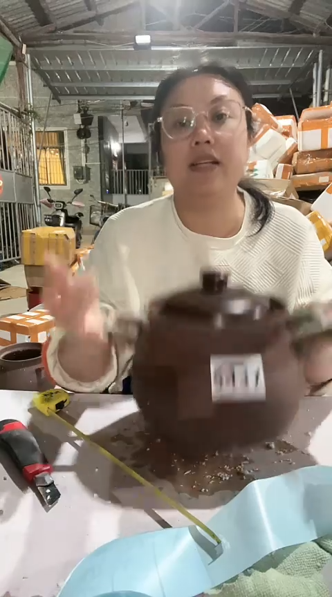 陶5437瑕疵紫砂大肚锅