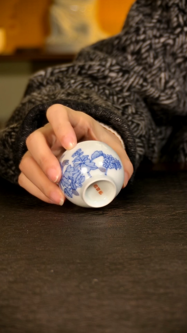 青花手绘描银品茗杯lxt