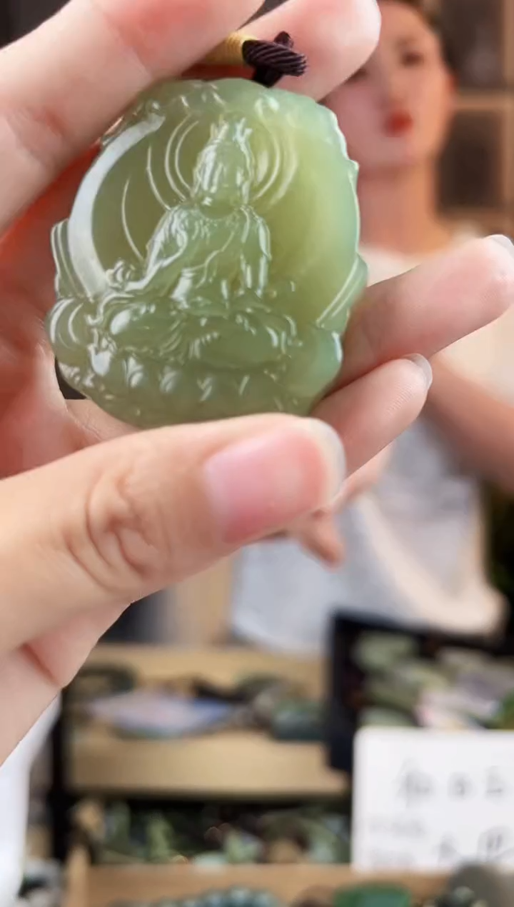 颈饰未镶嵌和田玉拍一发一，多样性发货