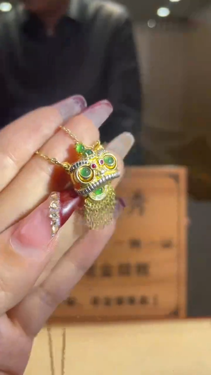 【闪购商品】翡翠颈饰未镶嵌      *78