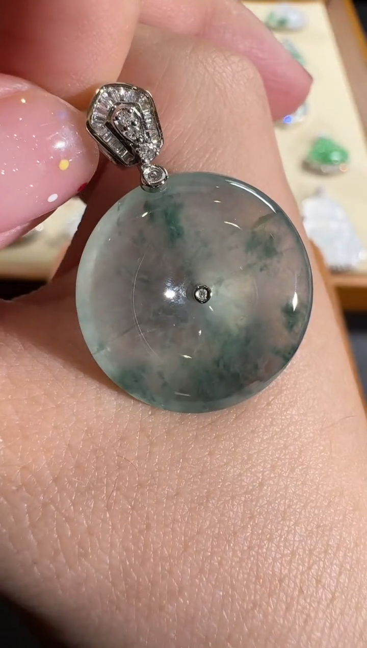 【闪购商品】翡翠吊坠(不含链)18K金镶嵌【源头工厂】钻石镶嵌