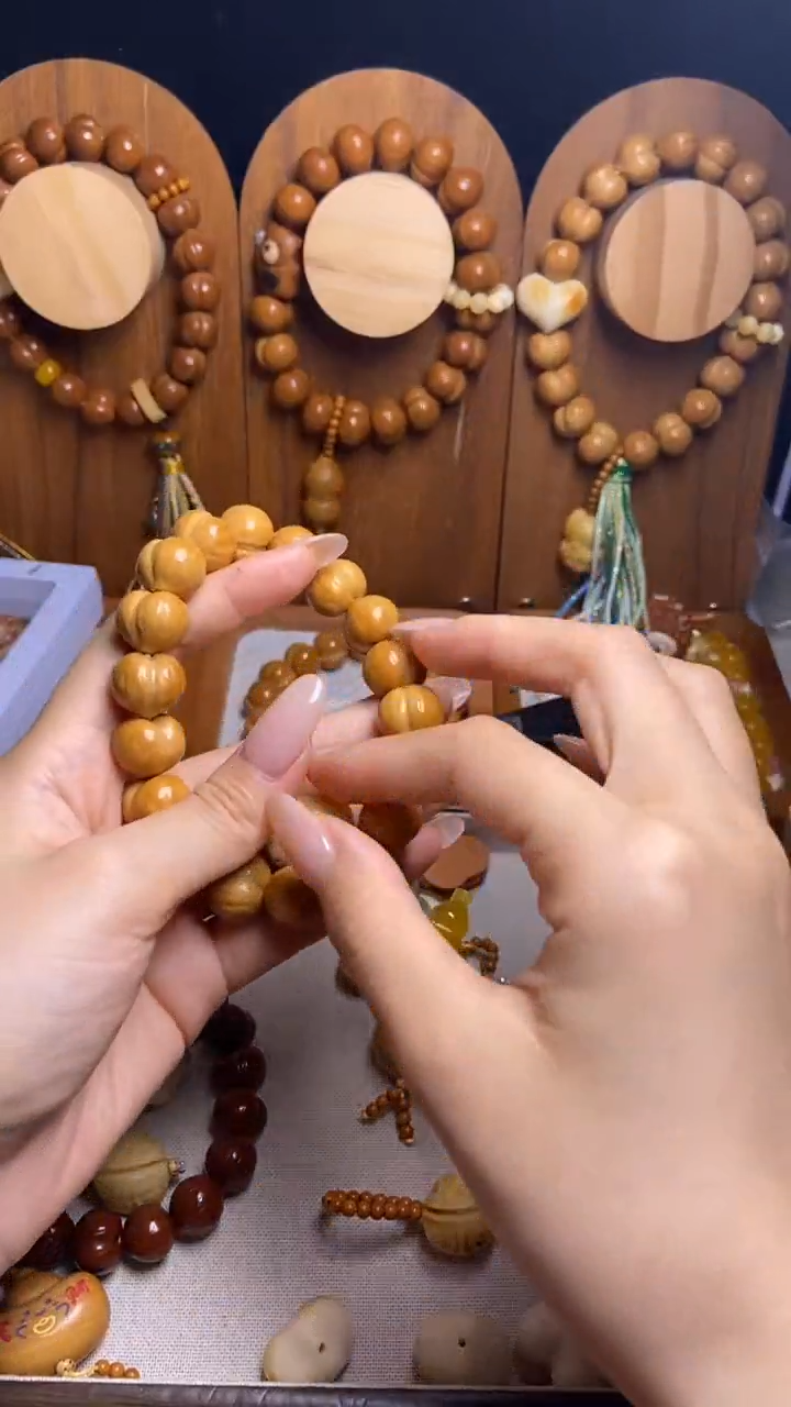 手串猴头核桃七****7全品聚宝盆爱心黄葫芦吊坠新绿流苏手持