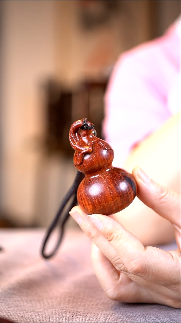 檀香紫檀（小叶紫檀）葫芦摆件