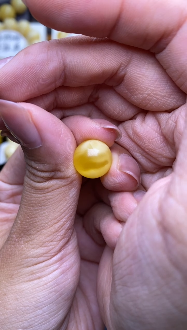 裸石琥珀未镶嵌大小姐珠宝100