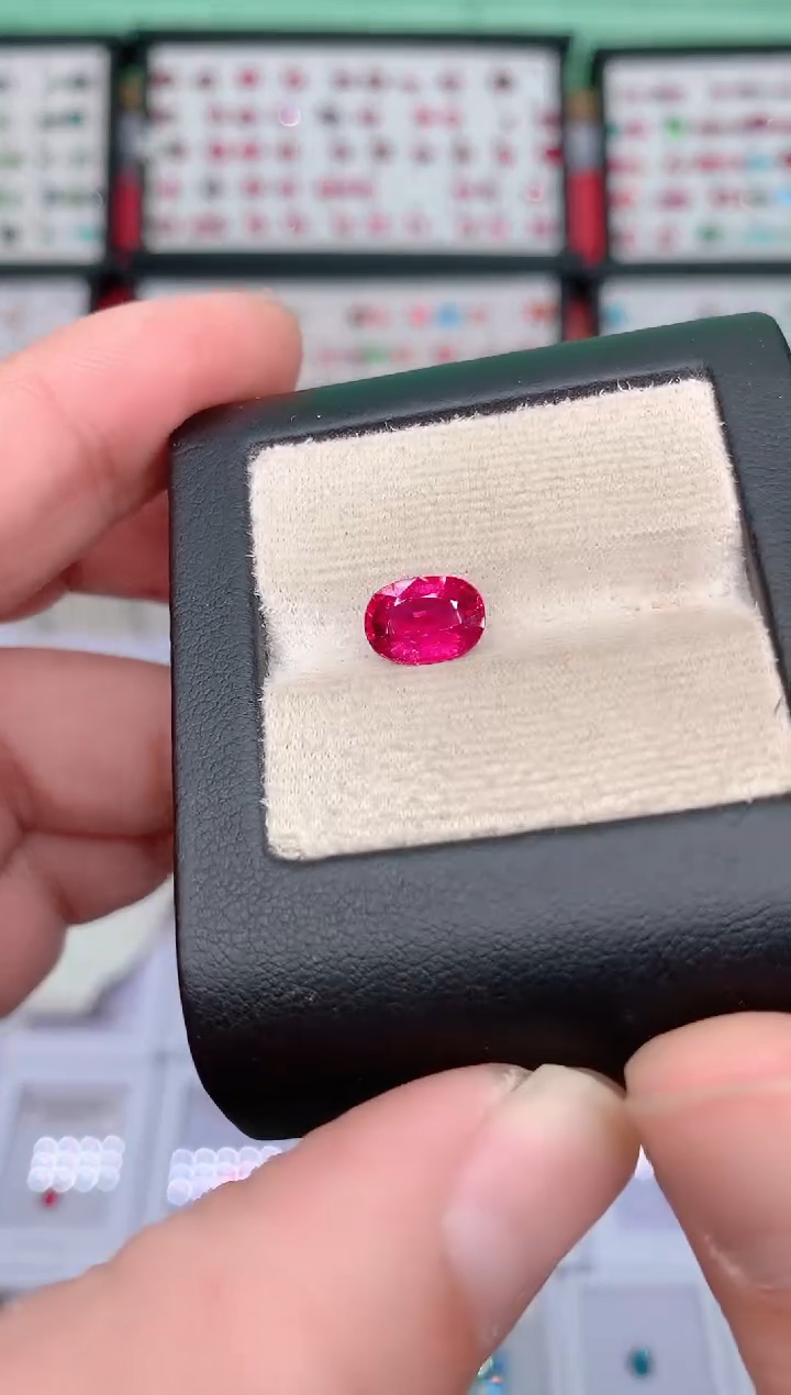 未镶嵌裸石碧玺卢比来1.86ct