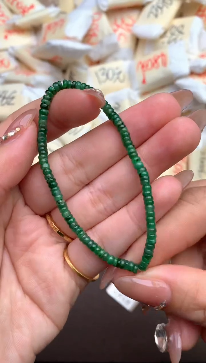 【闪购商品】翡翠手串未镶嵌 — 