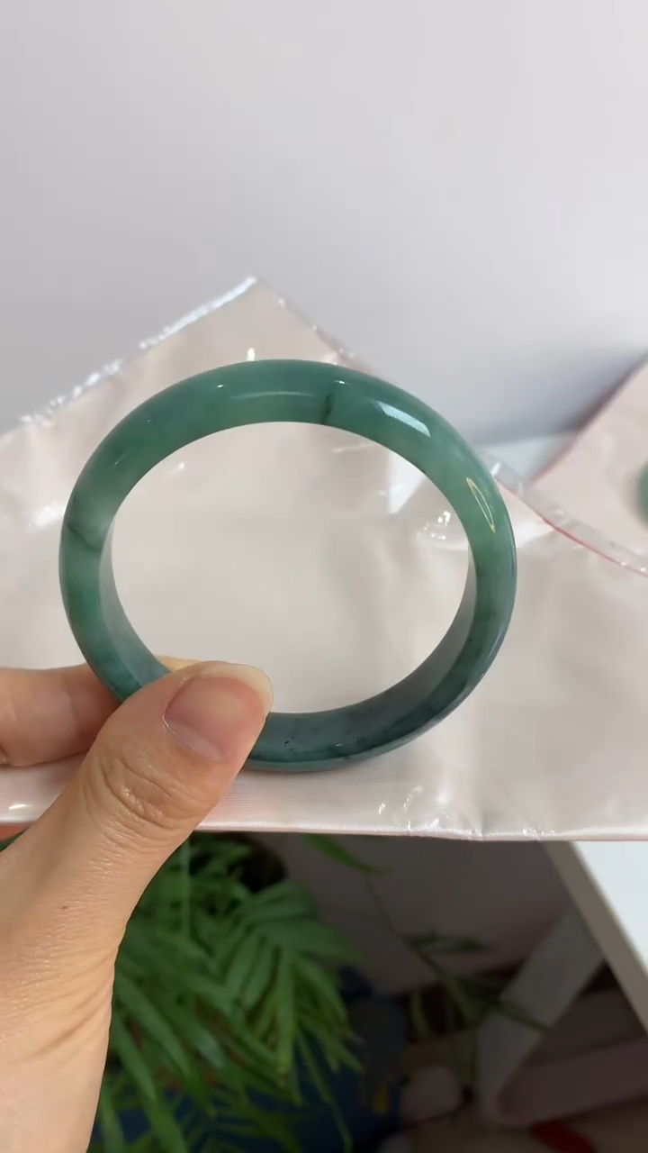 未镶嵌手镯翡翠59冰油绿