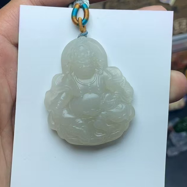 精品和田玉大挂件