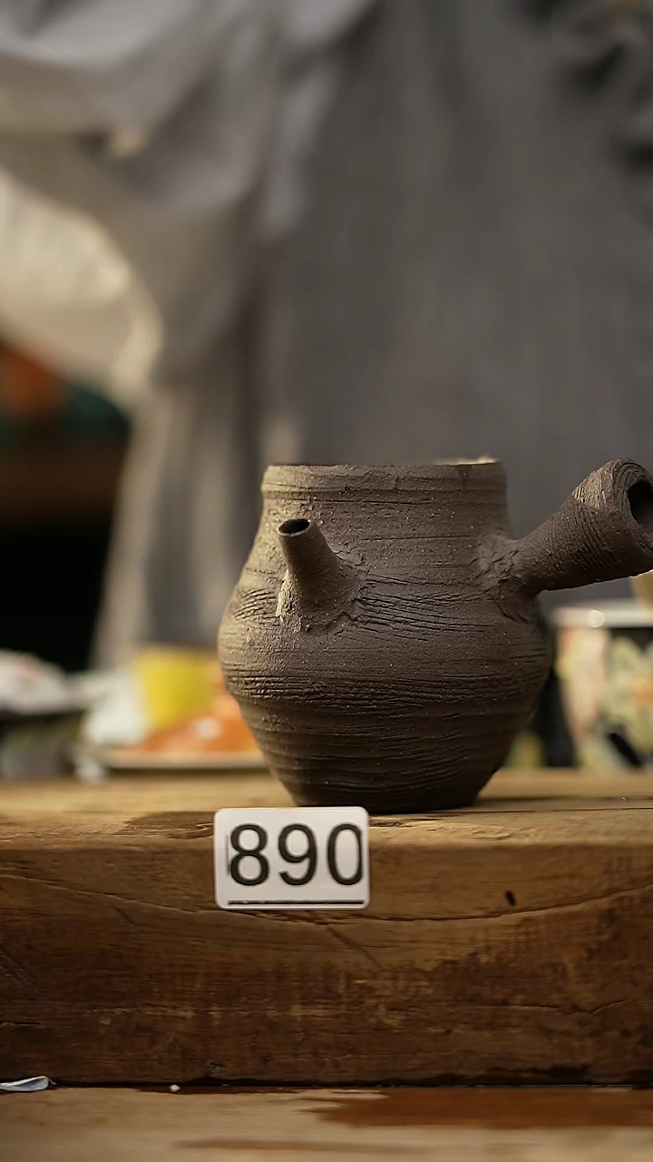 【闪购商品】瓷片设计师款 紫砂 小壶