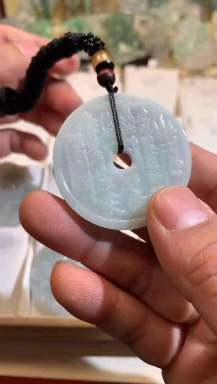 【闪购商品】翡翠颈饰未镶嵌02/18/197
