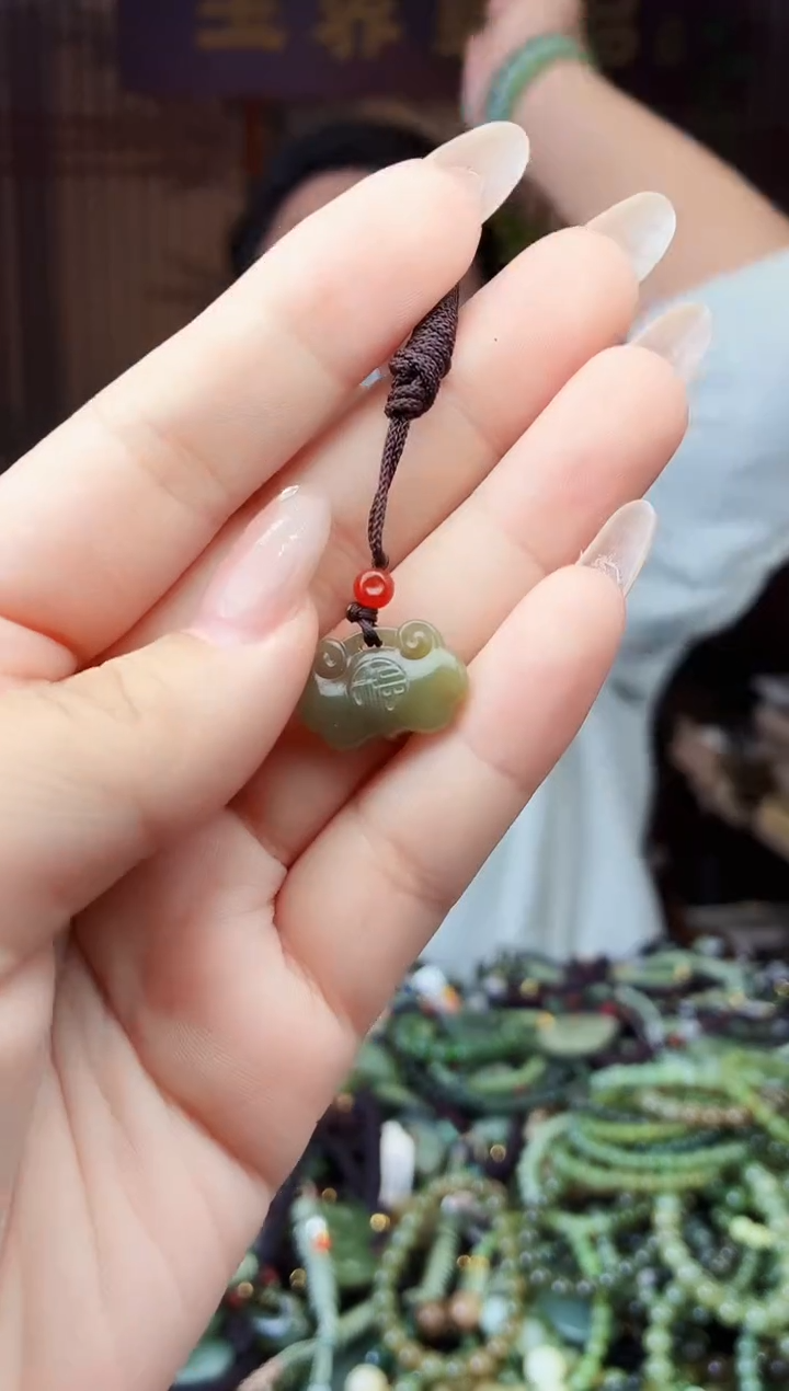 颈饰未镶嵌和田玉多样性发货拍一发一