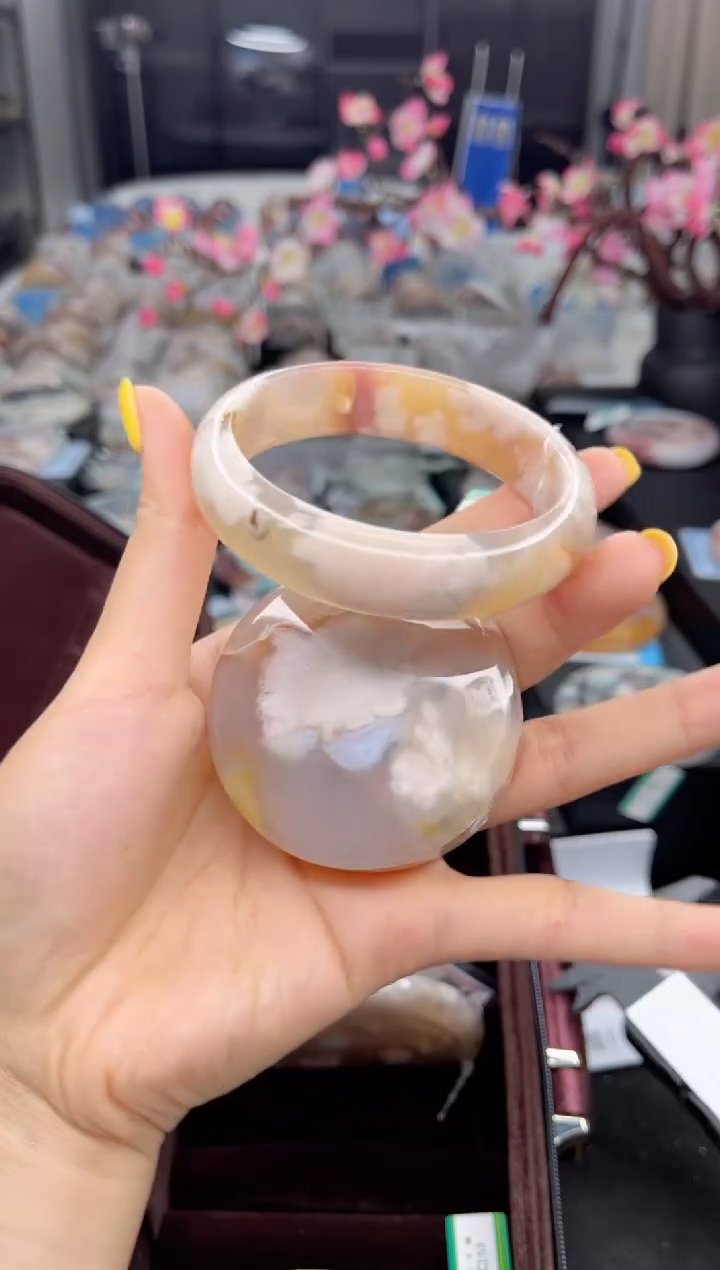 石英质玉未镶嵌手镯58圈口（赠送镯心）3572374