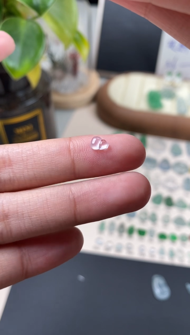 【闪购商品】翡翠颈饰未镶嵌翡翠白冰葫芦