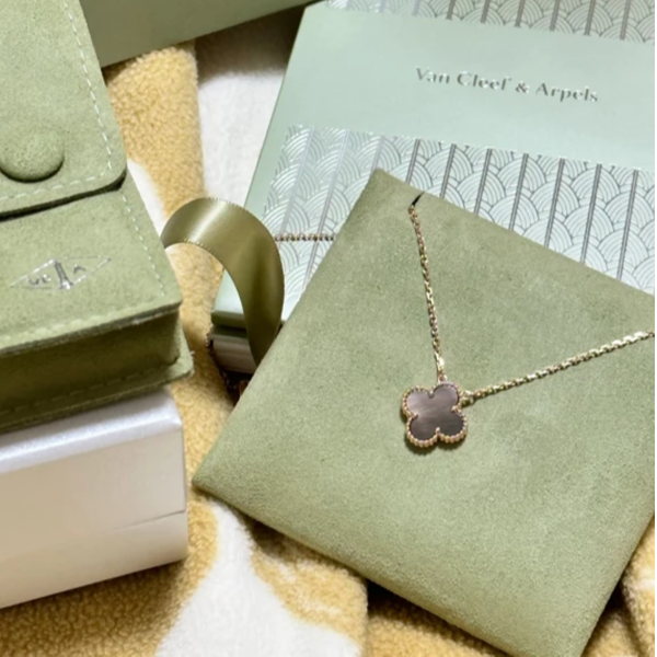 99新 梵克雅宝 【66活动】 中号单花项链 新扣 灰贝母