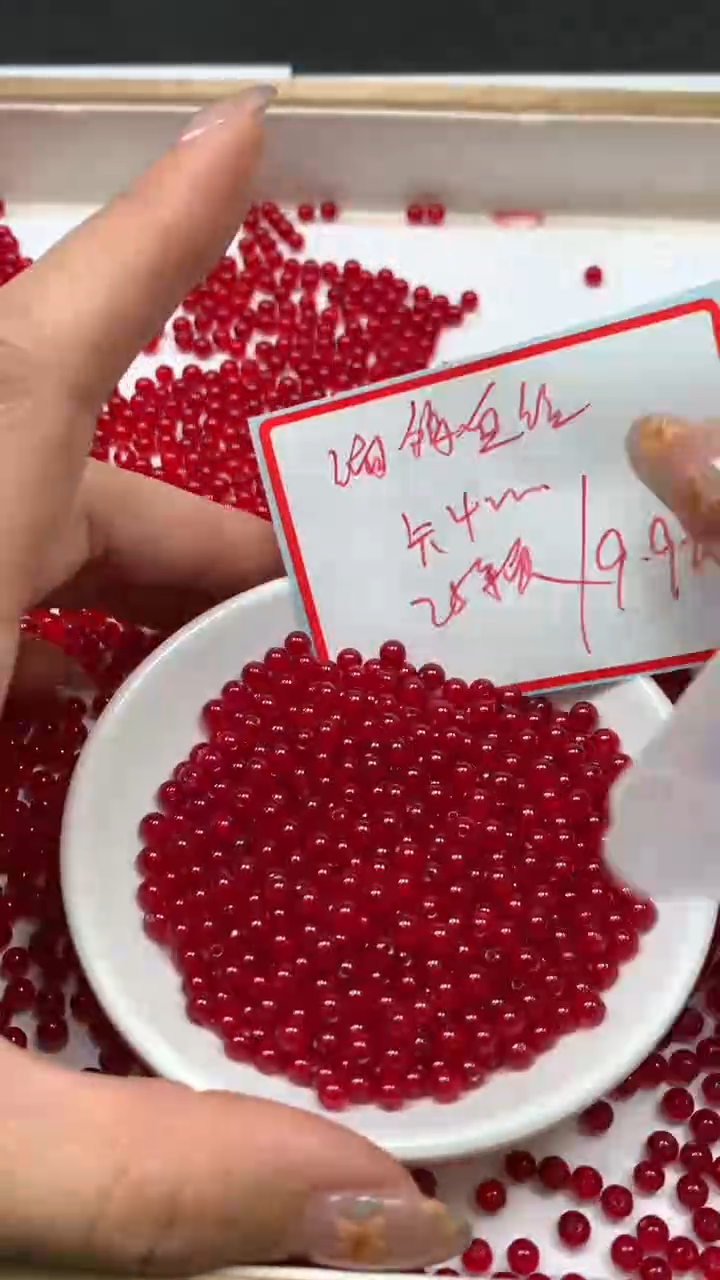 未镶嵌玛瑙手饰B555 鸽血红4mm25颗9.9元