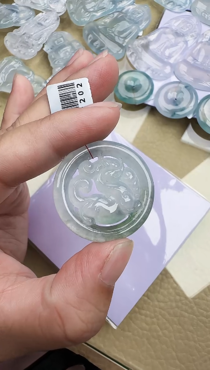 颈饰未镶嵌翡翠缅甸翡翠a货