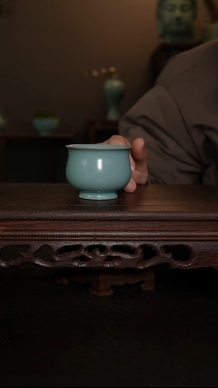 摆件瓷仿古手工玉兰杯