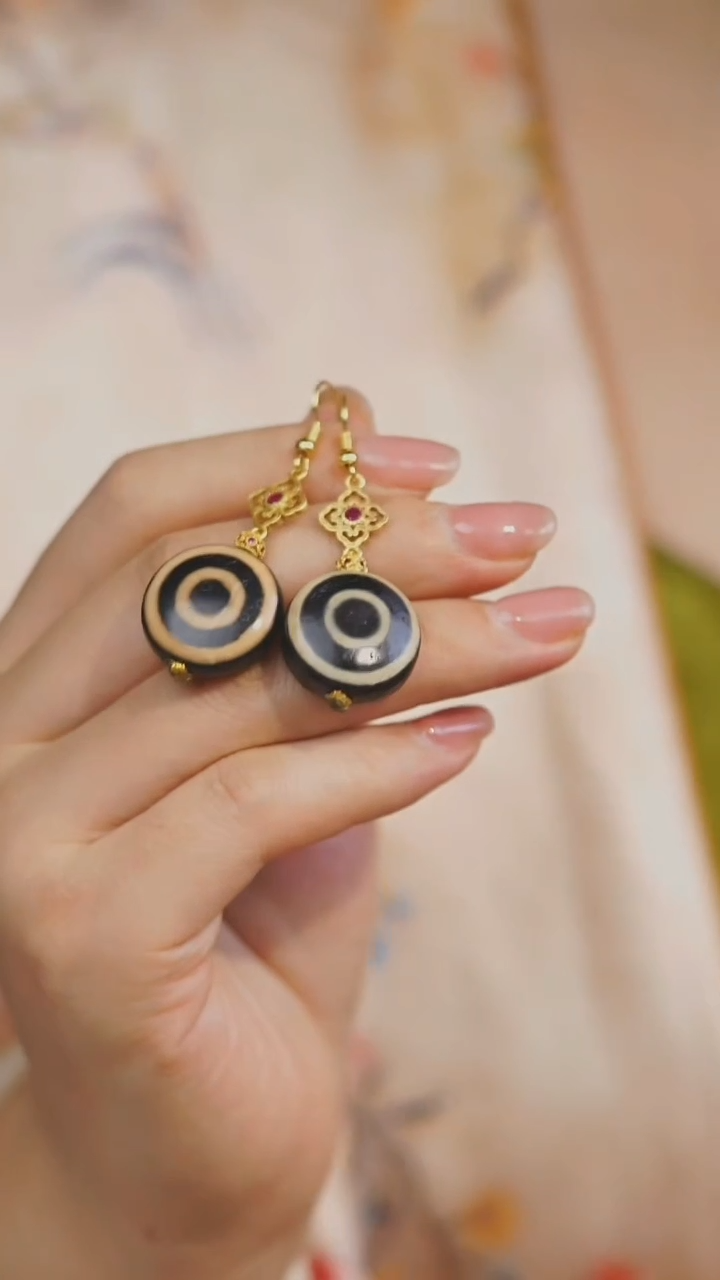 【闪购商品】玛瑙/玉髓耳环未镶嵌多样性发其一