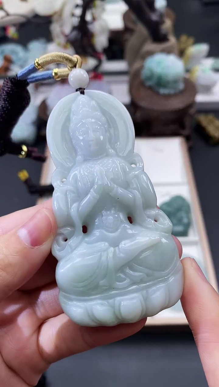 翡翠未镶嵌颈饰天然缅甸A货翡翠