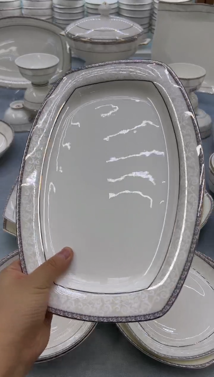 骨瓷 玲珑12方鱼1个