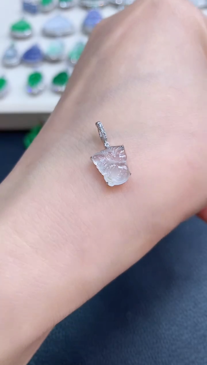 【闪购商品】翡翠吊坠(不含链)18K金镶嵌b13       