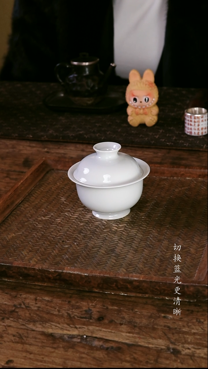 .素胎小盖碗....