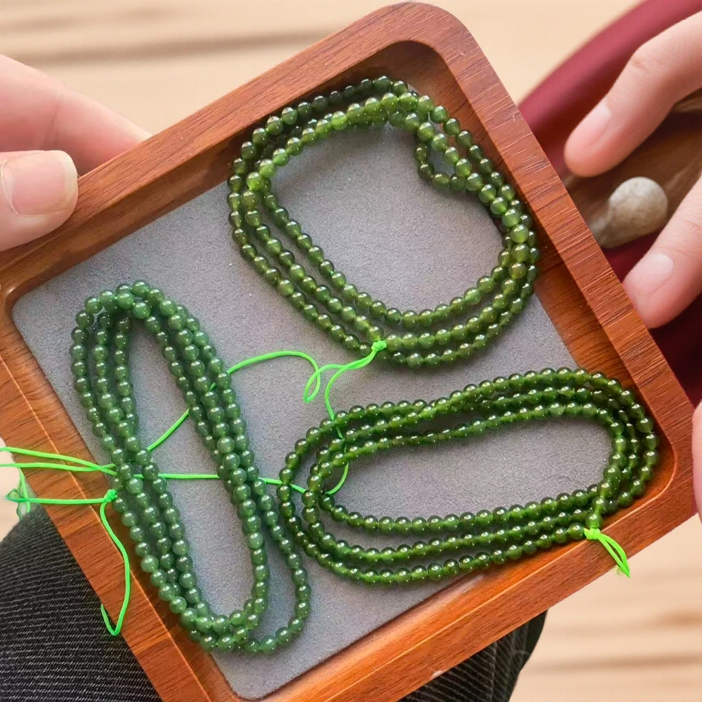 和田碧玉卡4毫米珠链有少量黑点 多样性发货【拍一发一条】