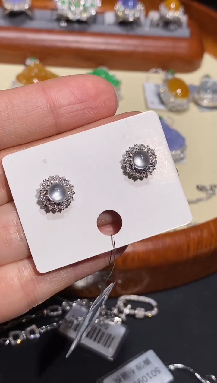 【闪购商品】翡翠耳饰18K金镶嵌耳饰