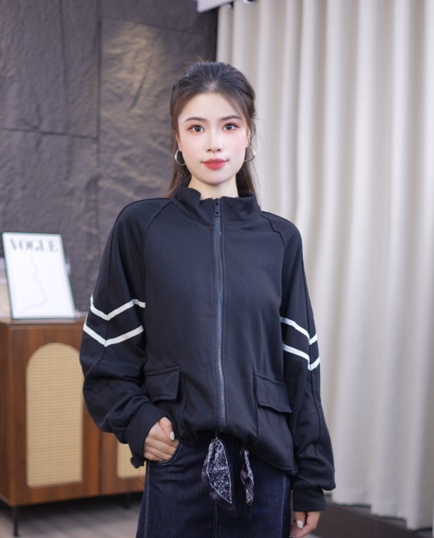 【后背印花】秋季新款休闲百搭时尚侧拼条宽松大口袋后背印花外套女