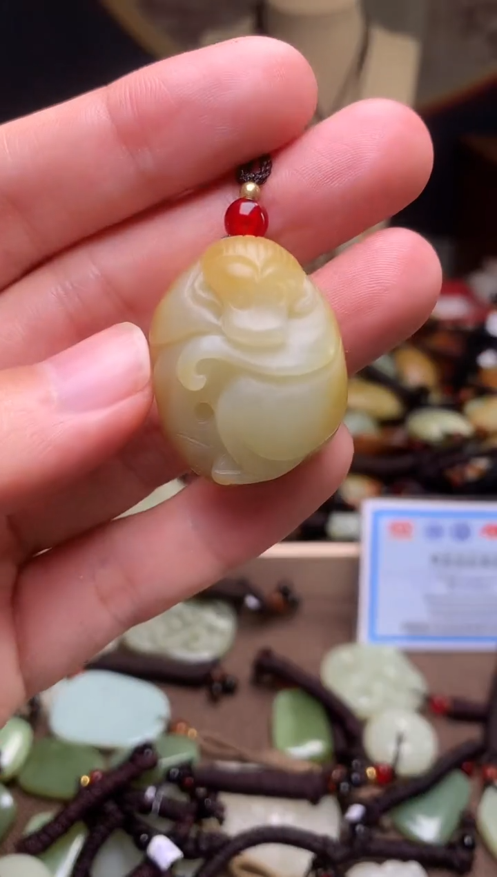 颈饰未镶嵌和田玉新疆料青海料清水和田玉吊坠