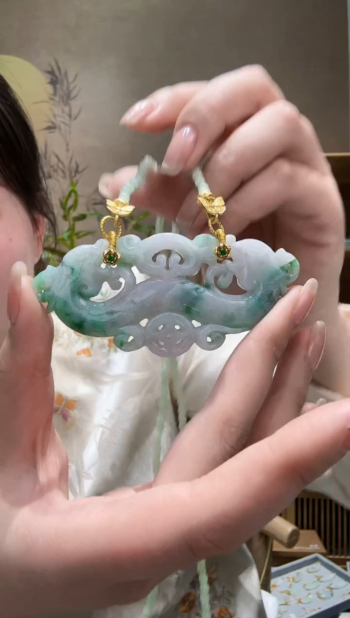 【闪购商品】翡翠颈饰未镶嵌吊坠